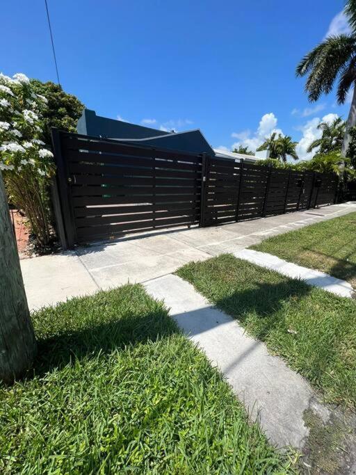 Cozy 1-Bedroom Rental In Miami Exteriör bild